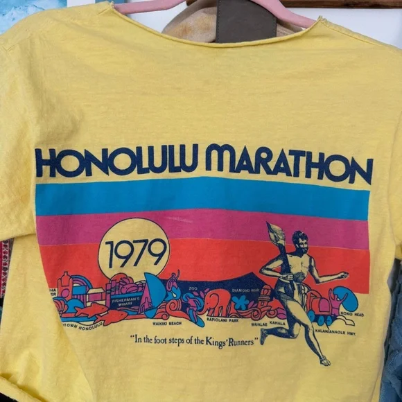Yellow Honolulu Marathon 1979 Graphic Tee - Picture 4 of 4